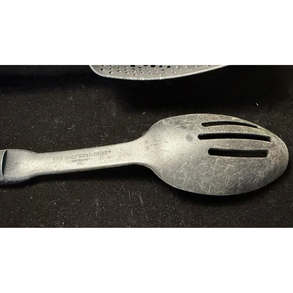 Pampered Chef Gray Kitchen 3pc Tool Set: Scoop Colander, Slotted Spoon, Tongs